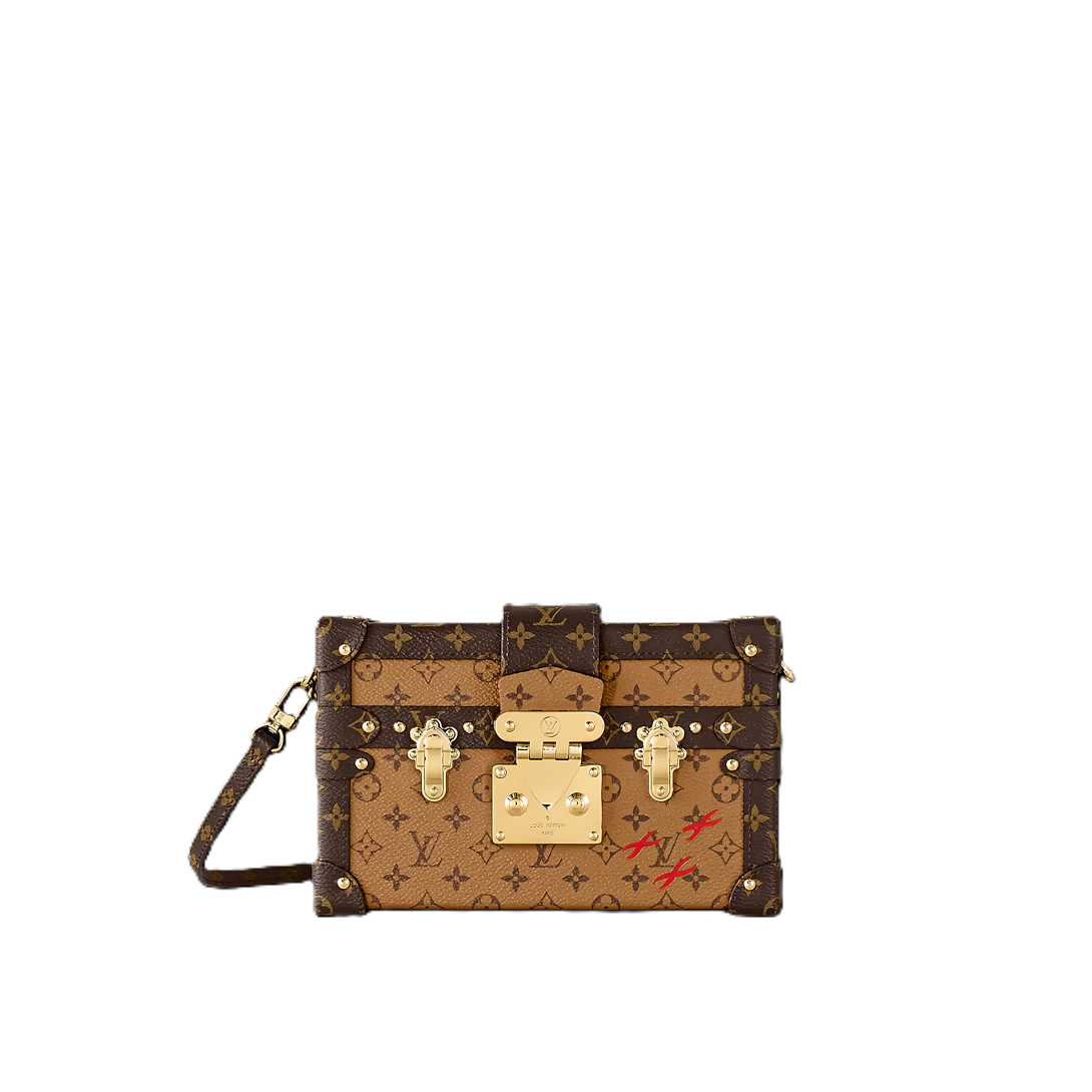 A beautiful bag reflects more personal taste and quality